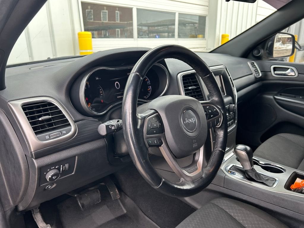 2020 Jeep Grand Cherokee Laredo E