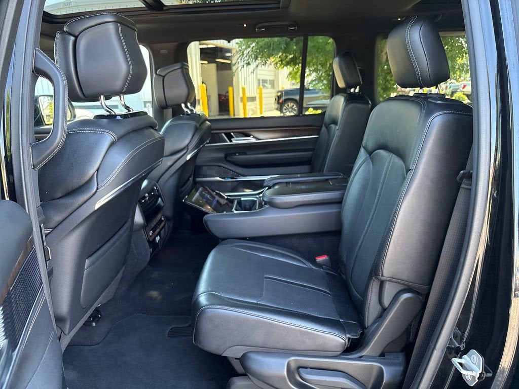 2024 Jeep Grand Wagoneer L Base