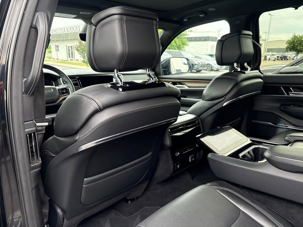 2024 Jeep Grand Wagoneer L Base