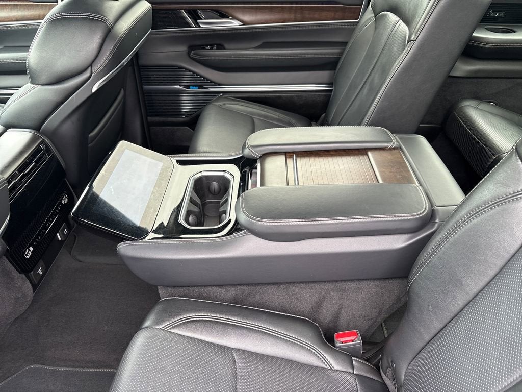 2024 Jeep Grand Wagoneer L Base