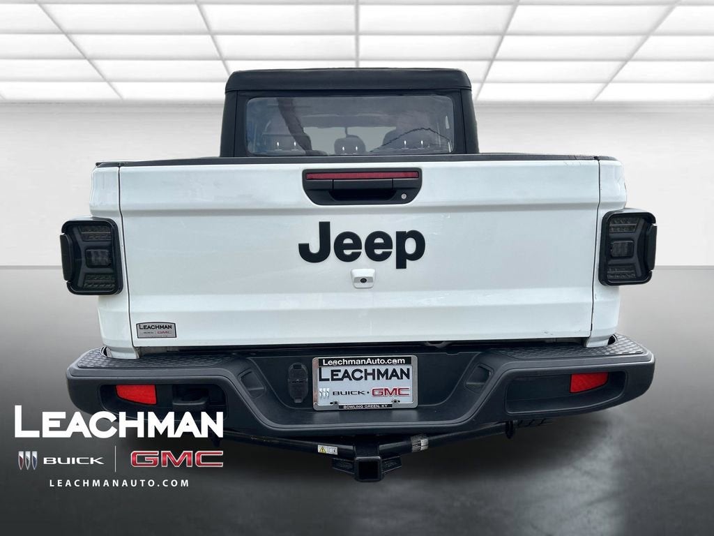 2023 Jeep GLADIATOR Base