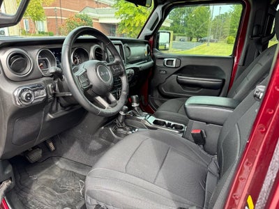 2021 Jeep Gladiator Willys 4x4