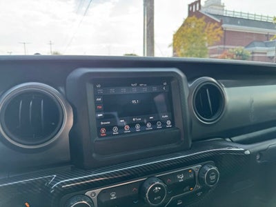 2021 Jeep Gladiator Willys 4x4
