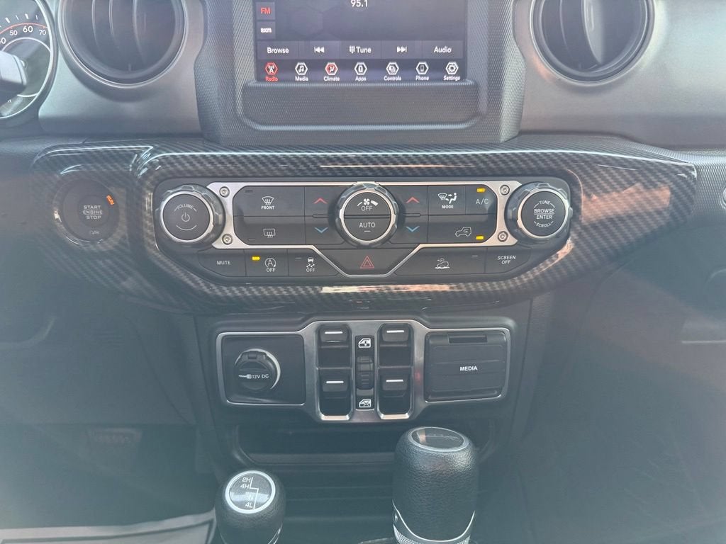 2021 Jeep Gladiator Willys 4x4