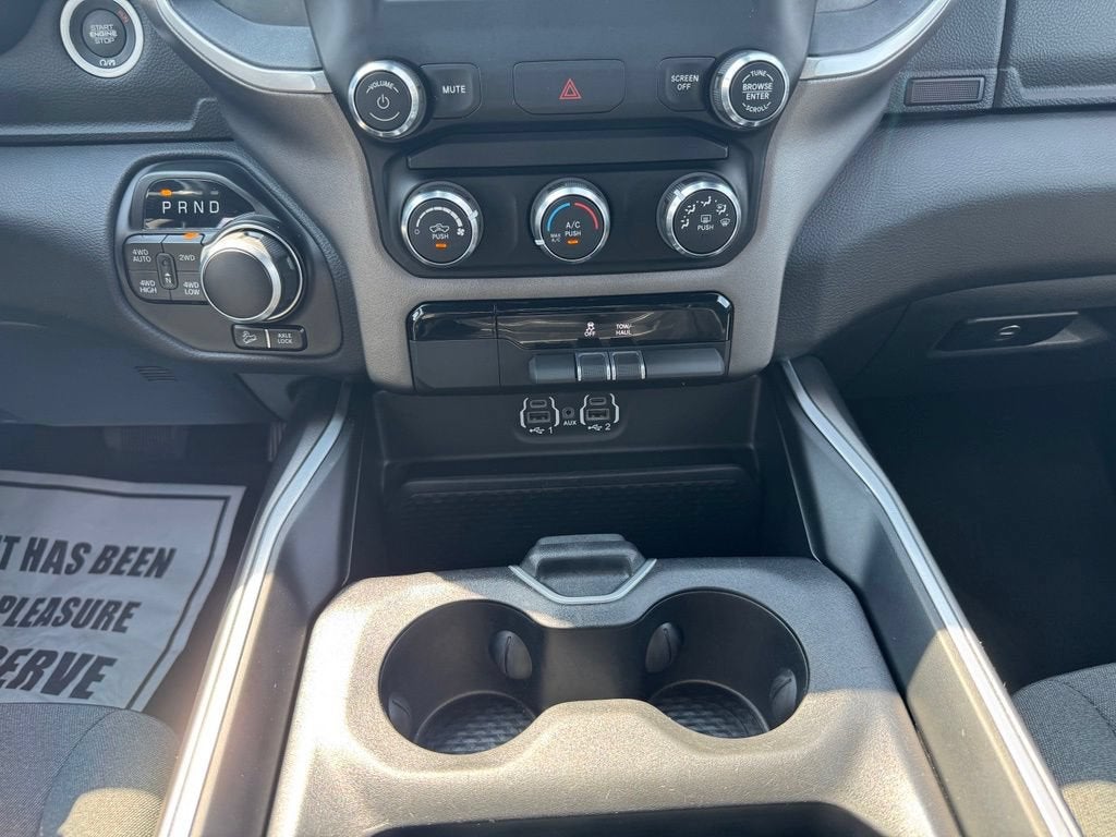 2022 RAM 1500 Big Horn Quad Cab 4x4 6'4" Box
