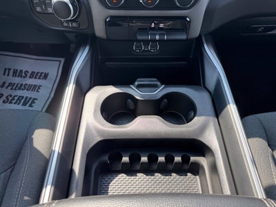 2022 RAM 1500 Big Horn Quad Cab 4x4 6'4" Box