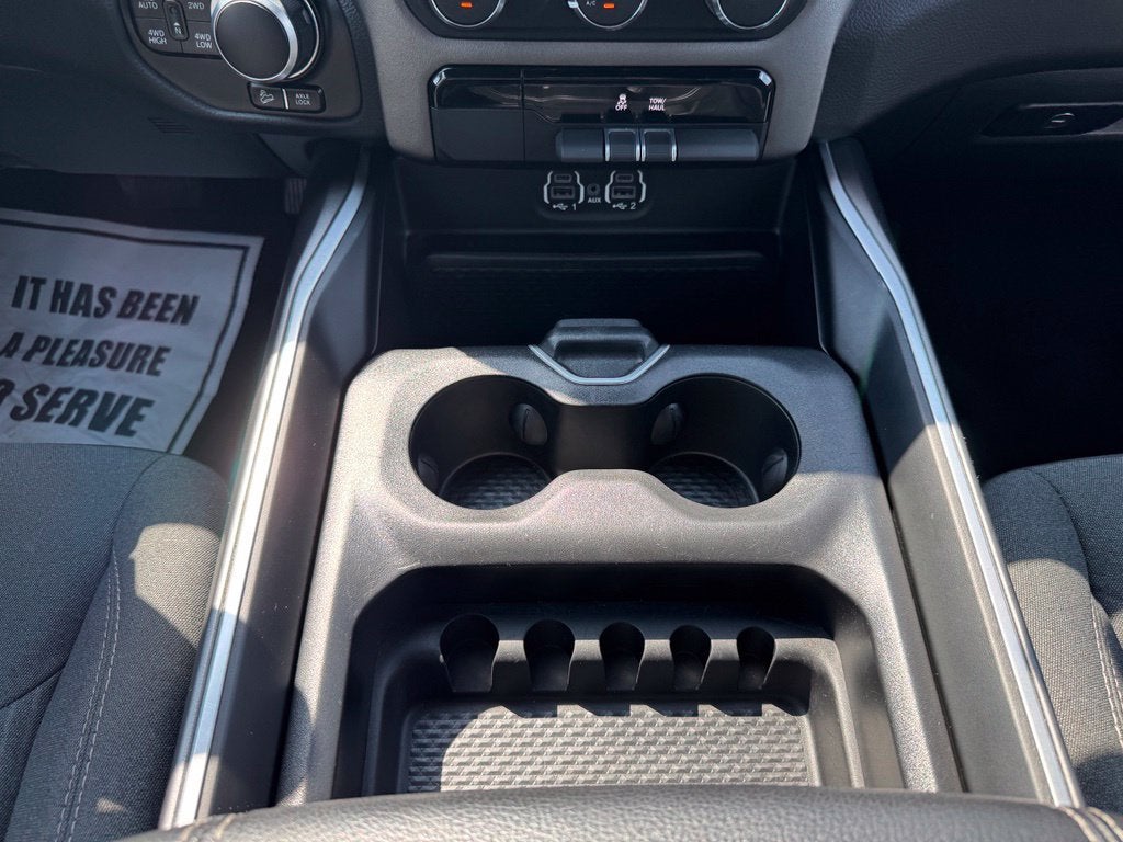 2022 RAM 1500 Big Horn Quad Cab 4x4 6'4" Box