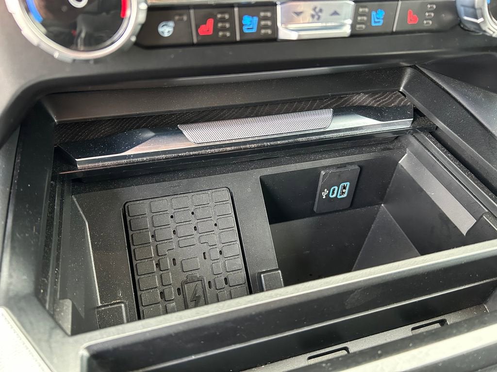 2025 Ford Super Duty F-350 SRW Platinum