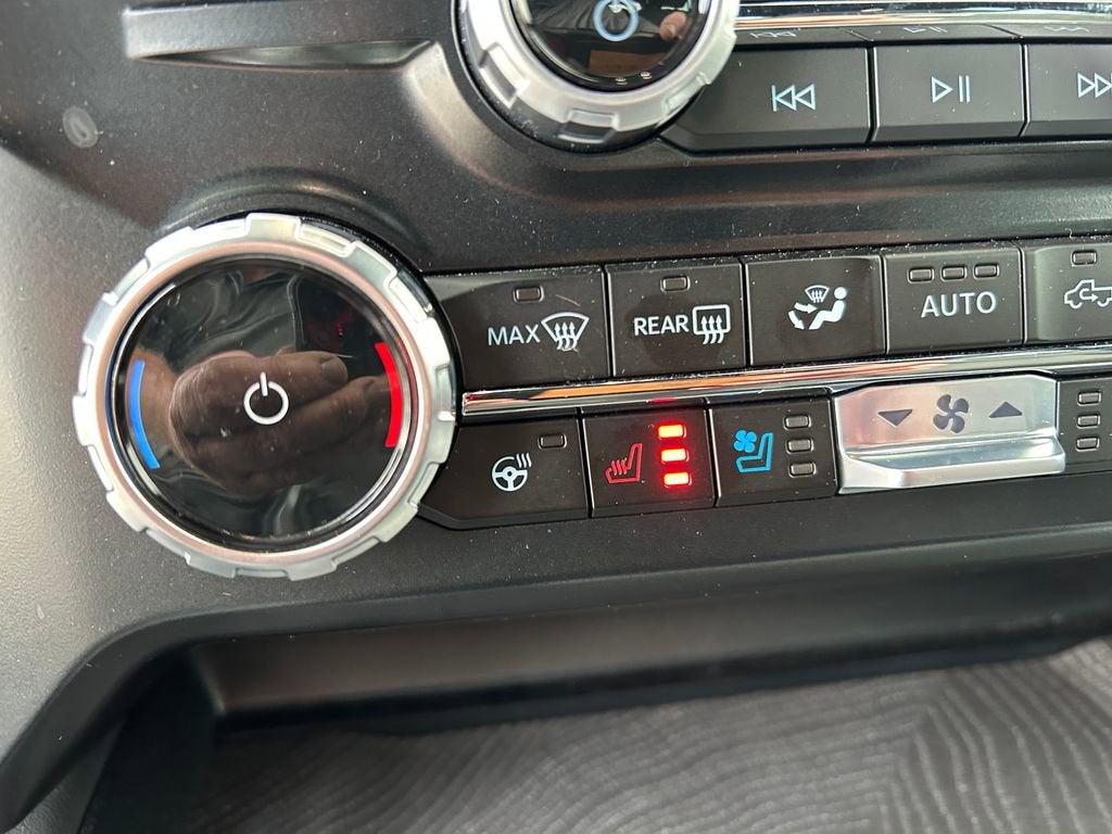 2025 Ford Super Duty F-350 SRW Platinum