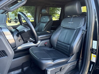 2025 Ford F-150 Platinum
