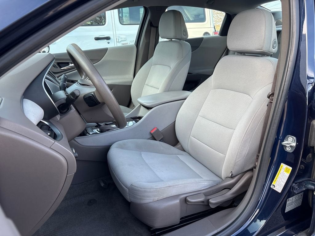 2017 Chevrolet Malibu LS