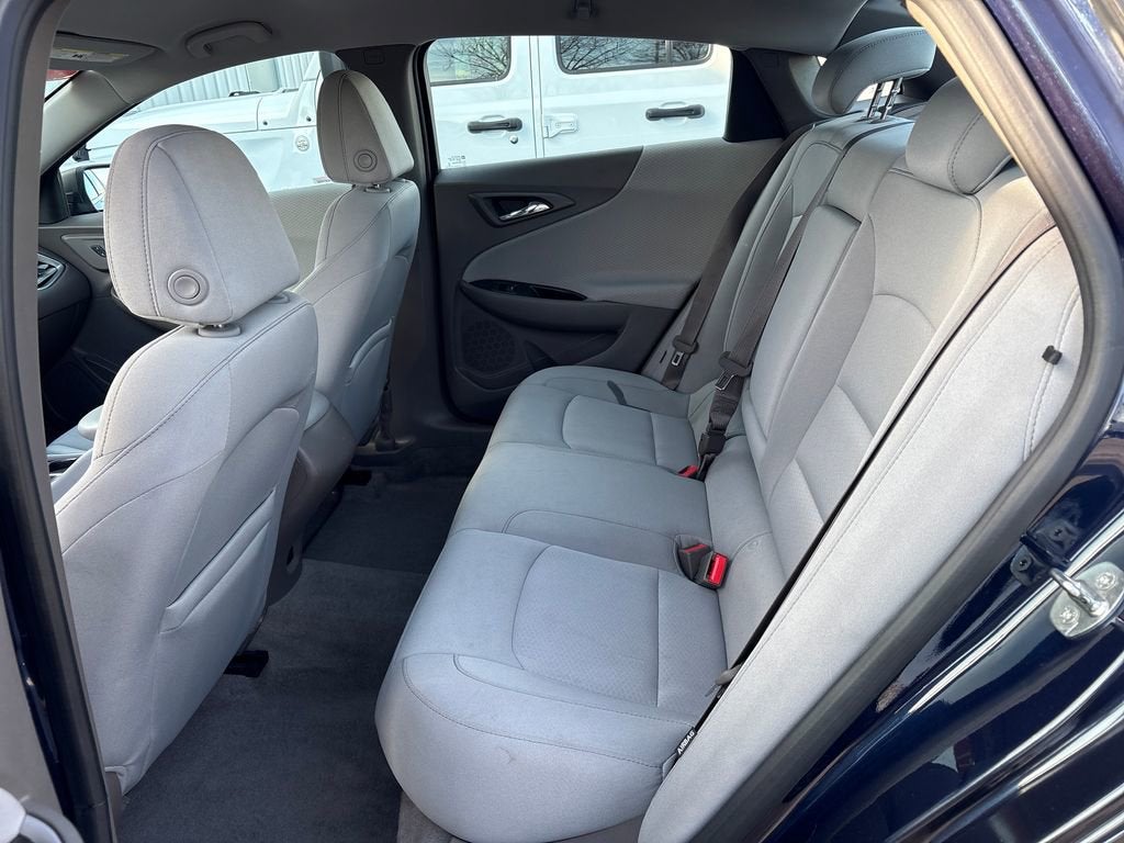 2017 Chevrolet Malibu LS