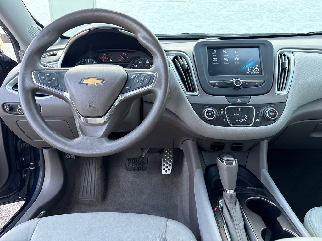 2017 Chevrolet Malibu LS