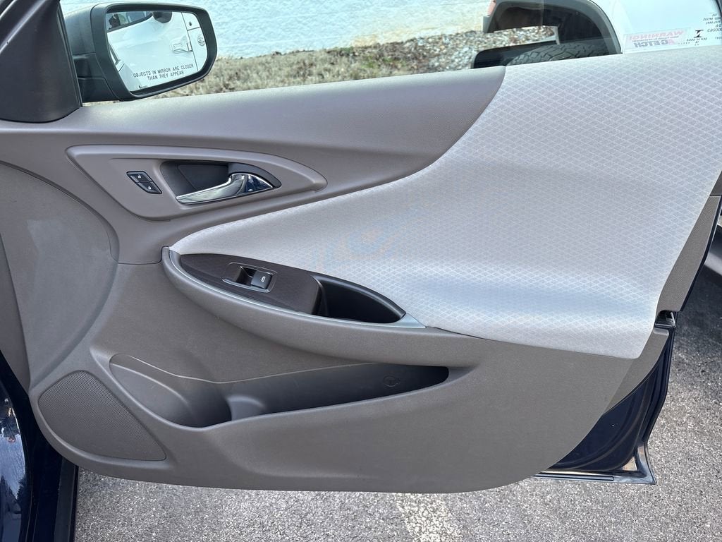 2017 Chevrolet Malibu LS