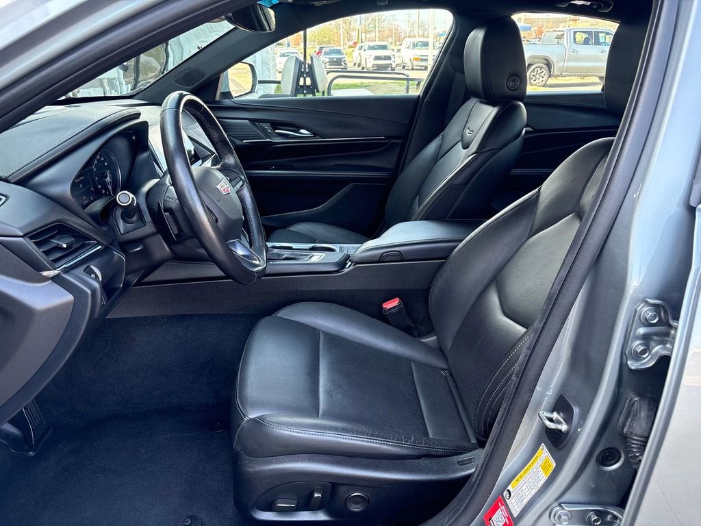 2023 Cadillac CT4 Premium Luxury