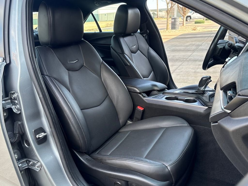 2023 Cadillac CT4 Premium Luxury