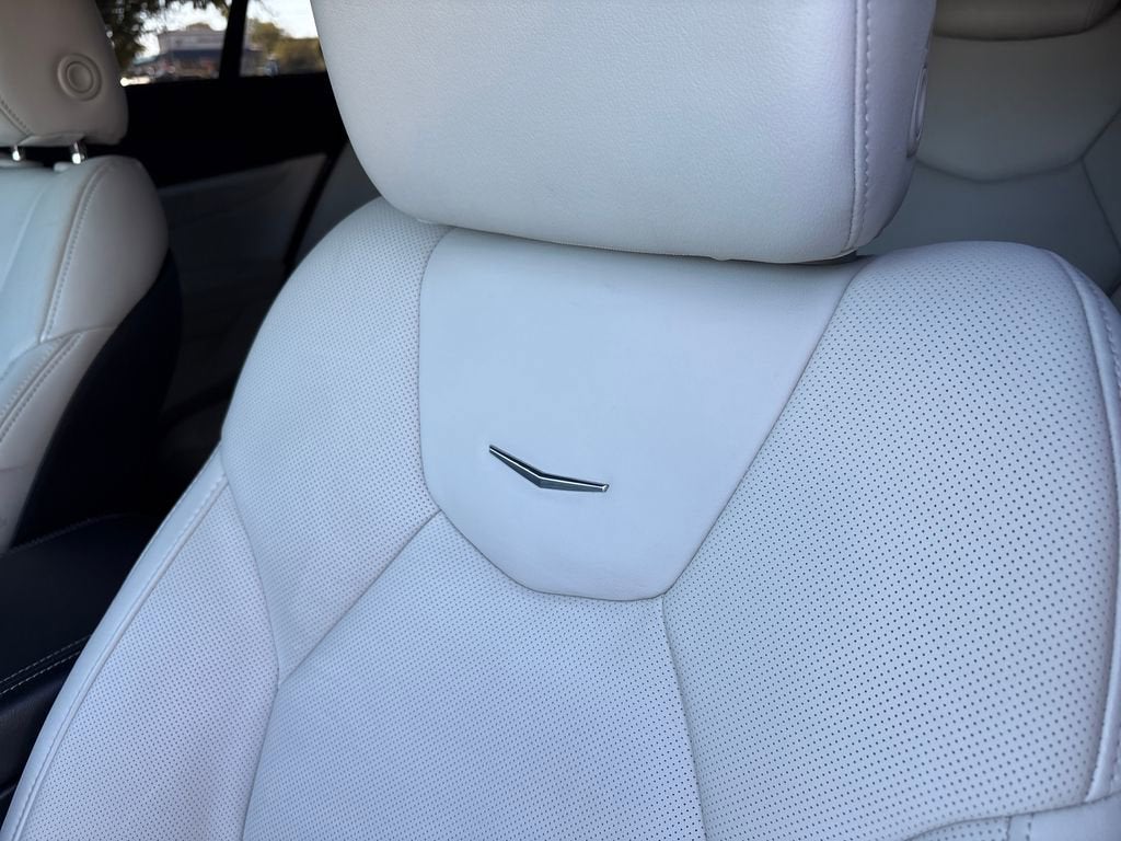 2023 Cadillac CT4 Premium Luxury