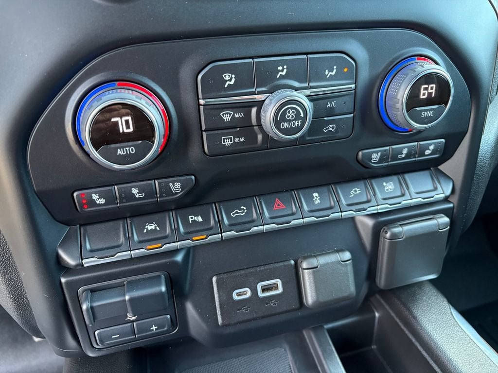 2022 Chevrolet Silverado 1500 LTD High Country