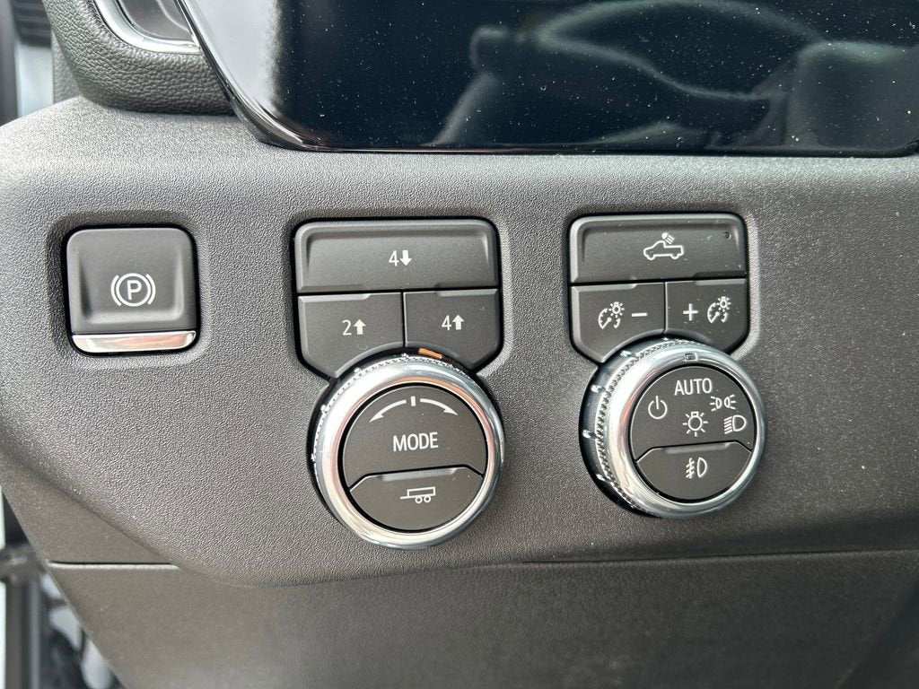 2026 GMC Sierra 3500 HD Chassis Cab SLE