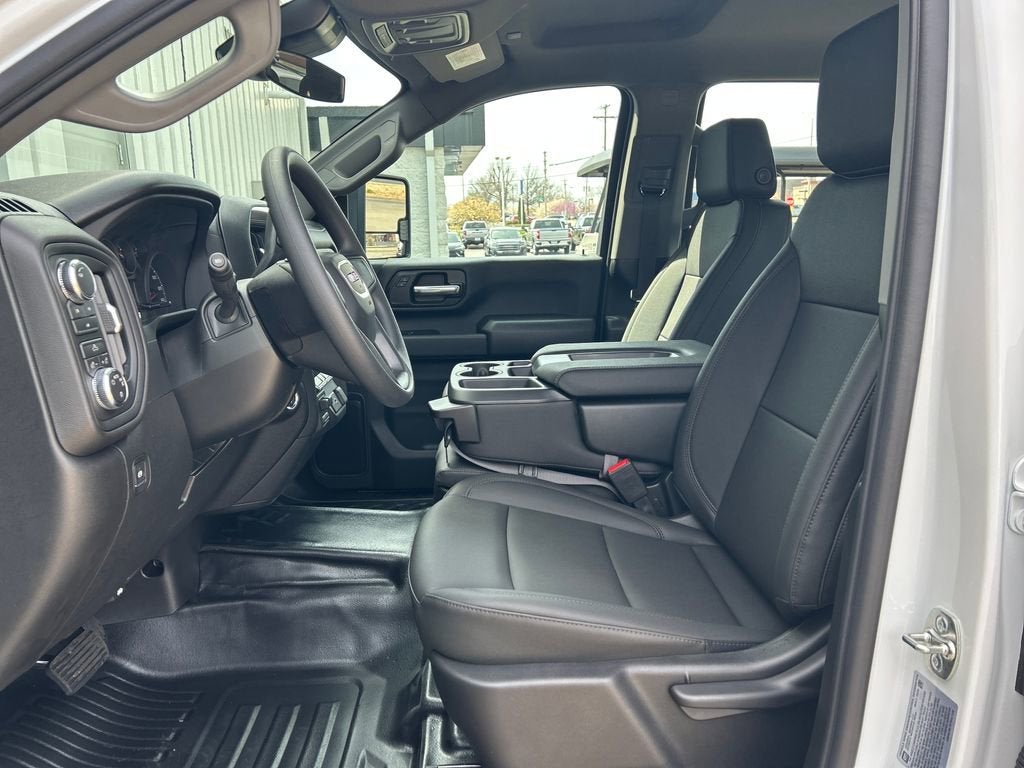 2026 GMC Sierra 3500 HD Chassis Cab Pro