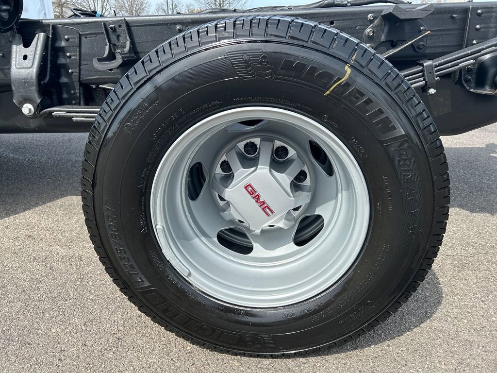 2026 GMC Sierra 3500 HD Chassis Cab Pro