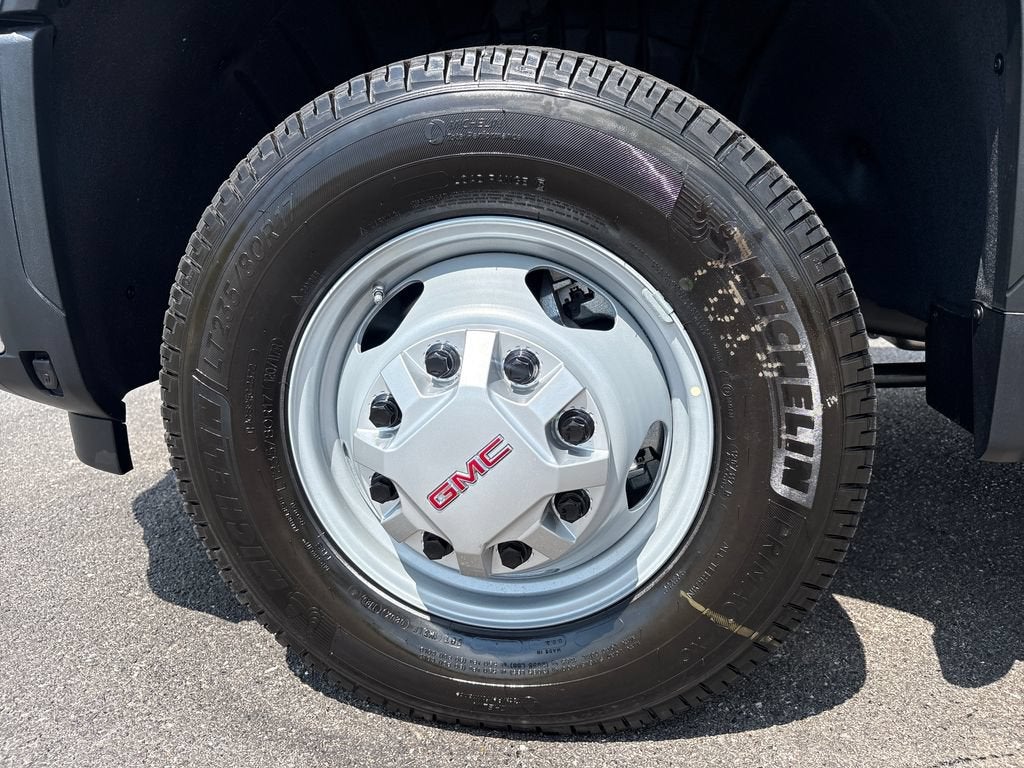 2026 GMC Sierra 3500 HD Chassis Cab Pro