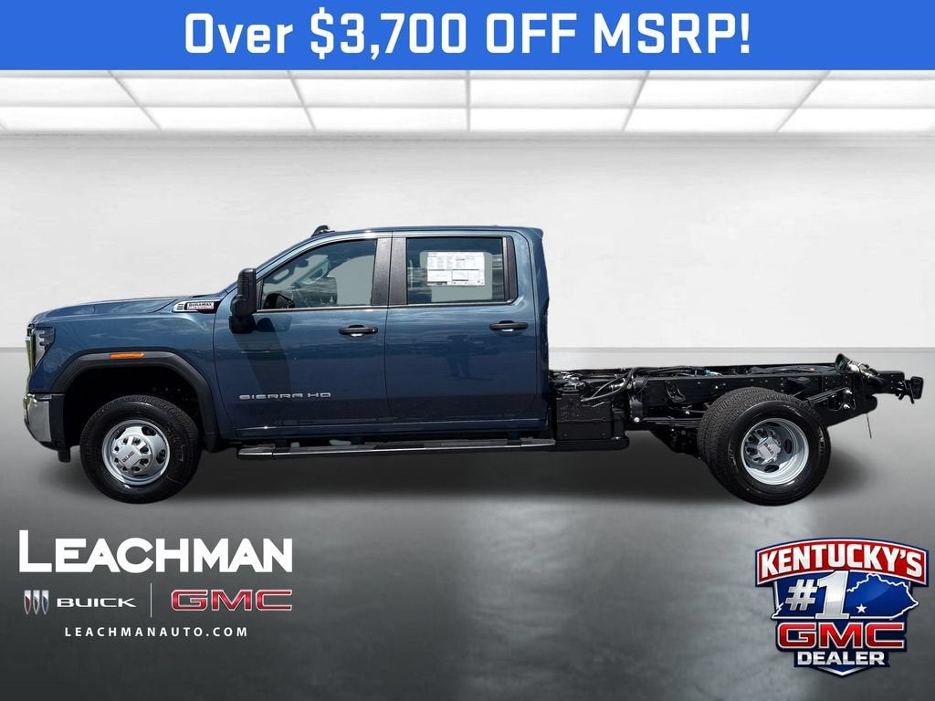 2026 GMC Sierra 3500 HD Chassis Cab Pro