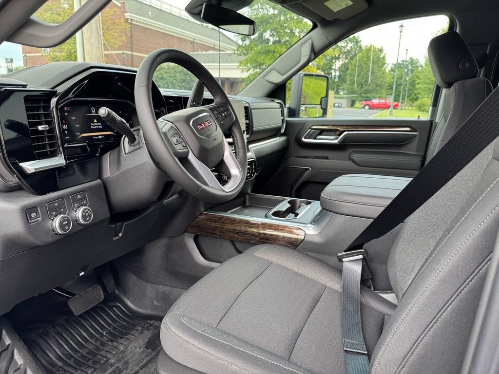 2026 GMC Sierra 3500 HD Chassis Cab SLE