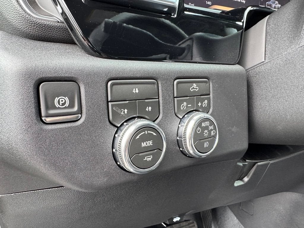2026 GMC Sierra 3500 HD Chassis Cab SLE