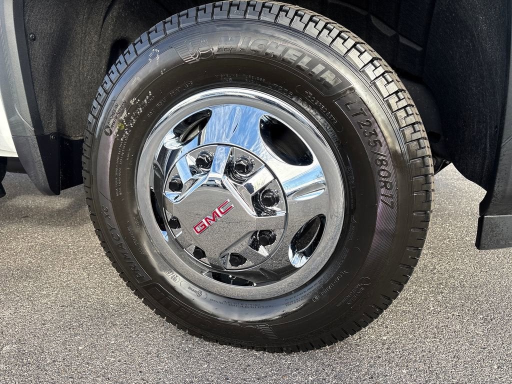 2026 GMC Sierra 3500 HD Chassis Cab SLE