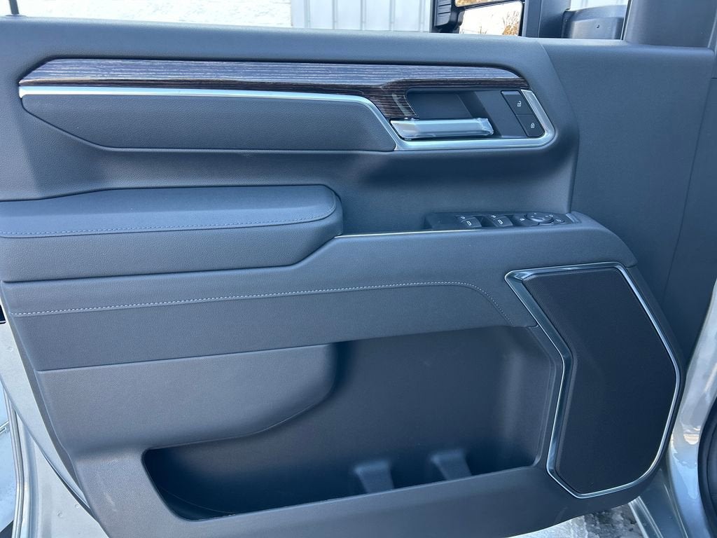 2026 GMC Sierra 3500 HD Chassis Cab SLE