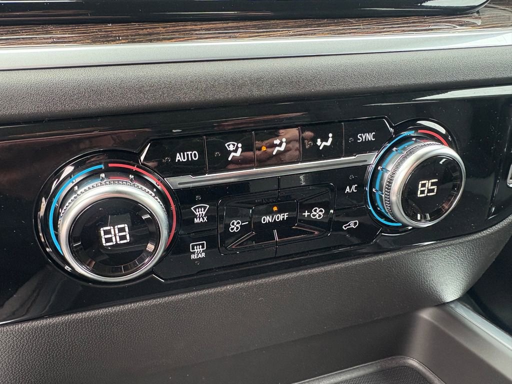 2026 GMC Sierra 3500 HD Chassis Cab SLE