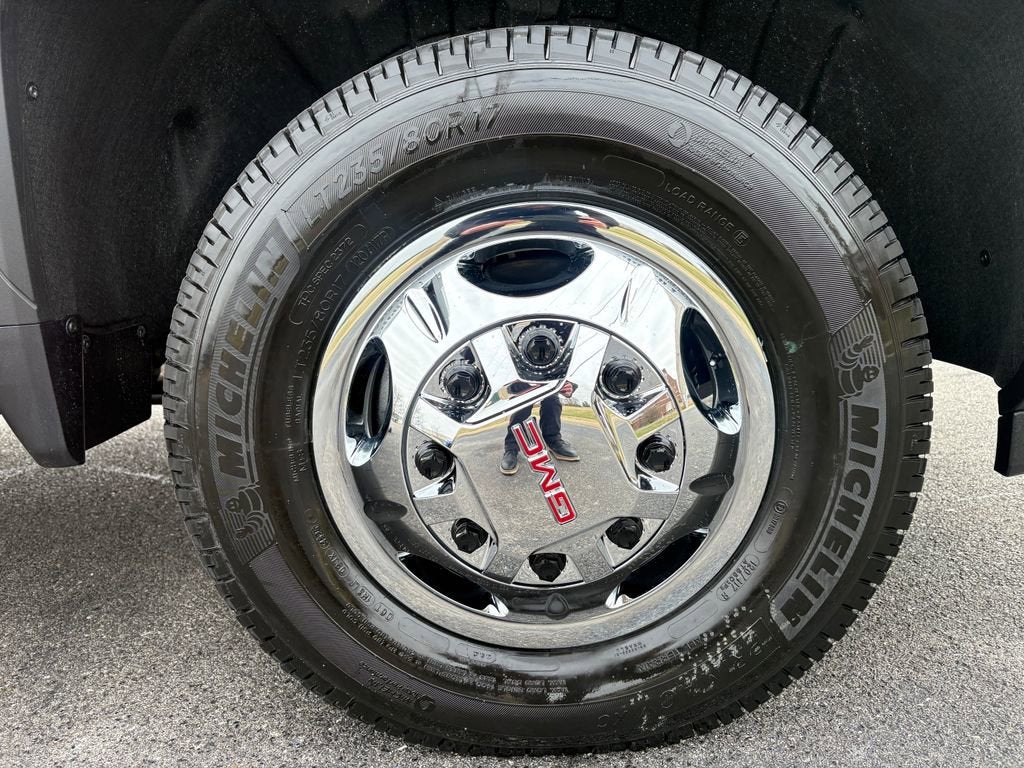 2026 GMC Sierra 3500 HD Chassis Cab SLE