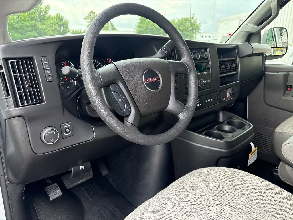 2026 GMC Savana Passenger LT