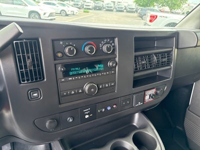 2026 GMC Savana Passenger LT