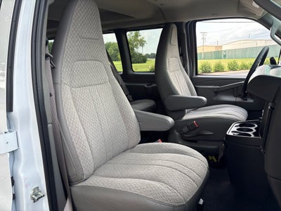 2026 GMC Savana Passenger LT