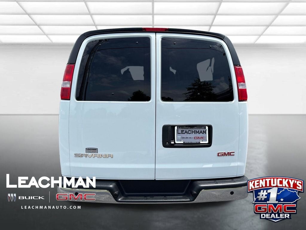 2026 GMC Savana Passenger LT