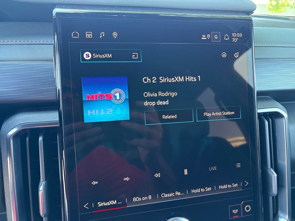 2026 GMC Acadia AT4