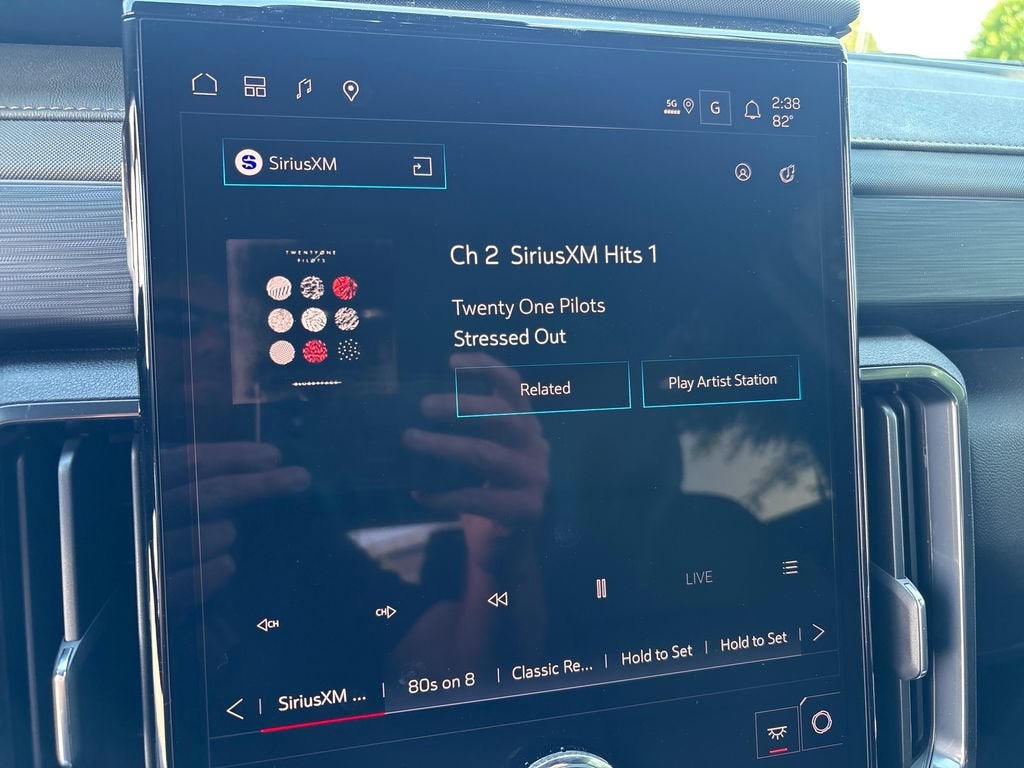 2026 GMC Acadia AT4
