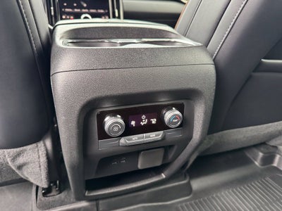 2025 GMC Acadia AT4