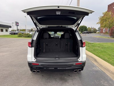 2025 GMC Acadia AT4
