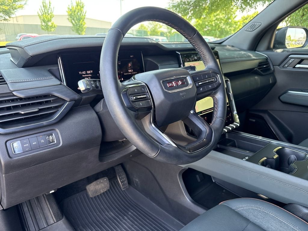 2025 GMC Acadia AT4