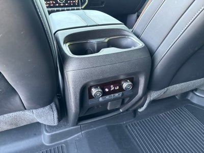 2025 GMC Acadia AT4