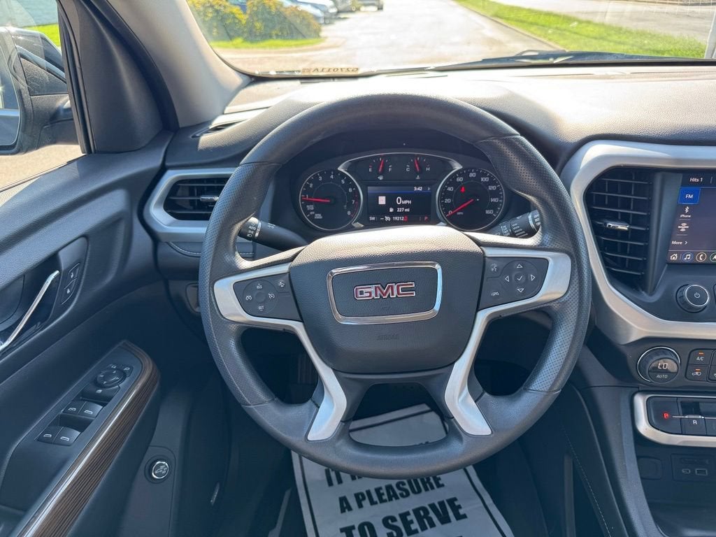 2023 GMC Acadia SLE