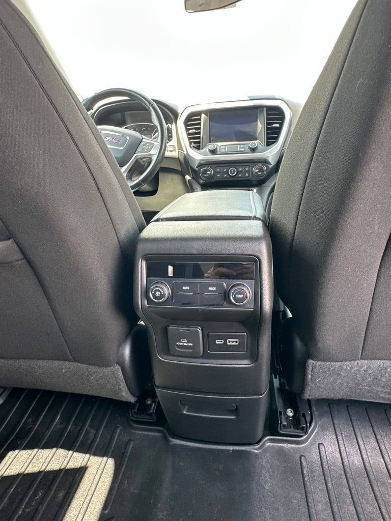 2020 GMC Acadia SLE