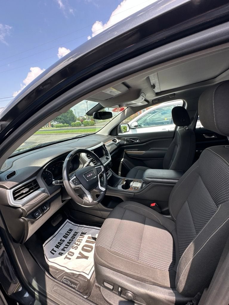 2020 GMC Acadia SLE