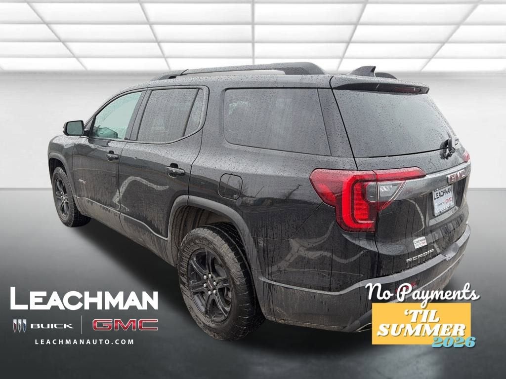 2022 GMC Acadia AT4