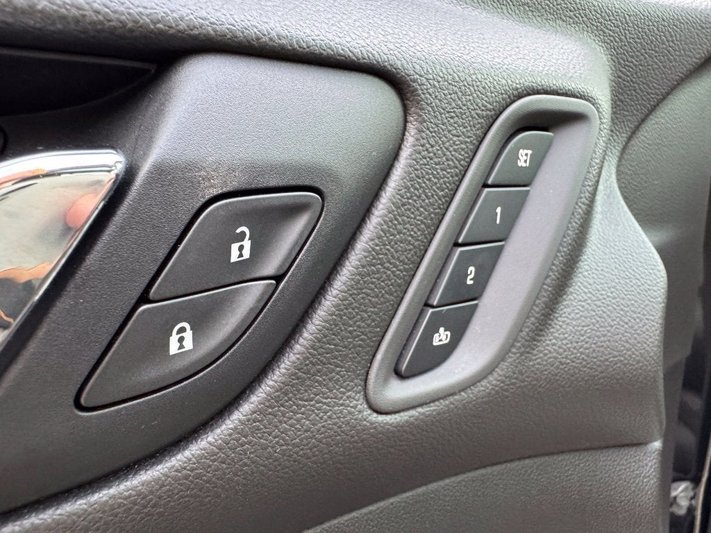 2021 GMC Acadia AT4