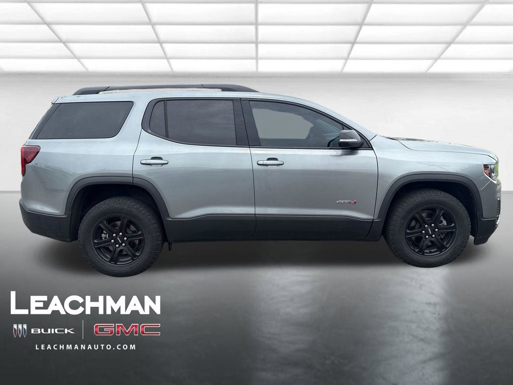 2023 GMC Acadia AT4