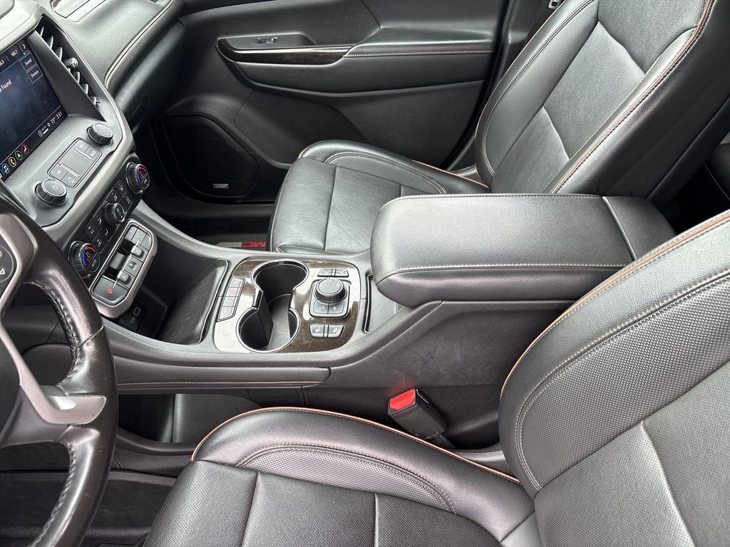 2021 GMC Acadia AT4